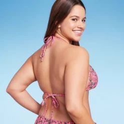 Women's Crochet Trim Triangle Bikini Top - Wild Fable™ Pink Floral Print -Trendy Wear Women Store GUEST c76b4682 e3d4 43ce 841f d0d6cfdcbe26